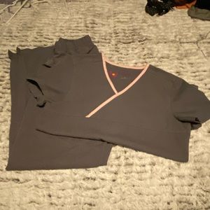 Urbane Ultimate gray scrub set